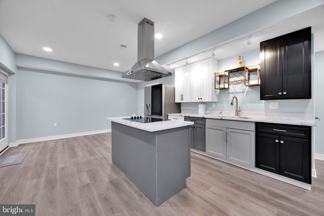 3379 OAKHAM DR, Triangle, VA 22172
