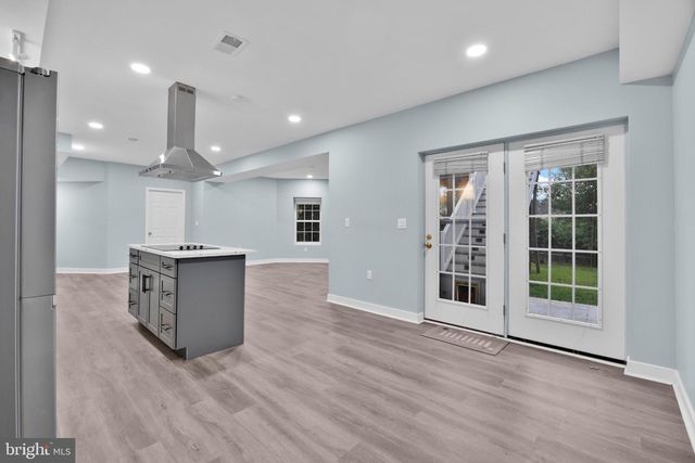 3379 OAKHAM DR, Triangle, VA 22172