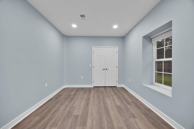 3379 OAKHAM DR, Triangle, VA 22172