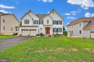 3379 OAKHAM DR, Triangle, VA 22172
