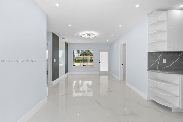 11805 SW 185th St, Miami, FL 33177