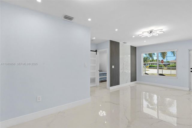 11805 SW 185th St, Miami, FL 33177