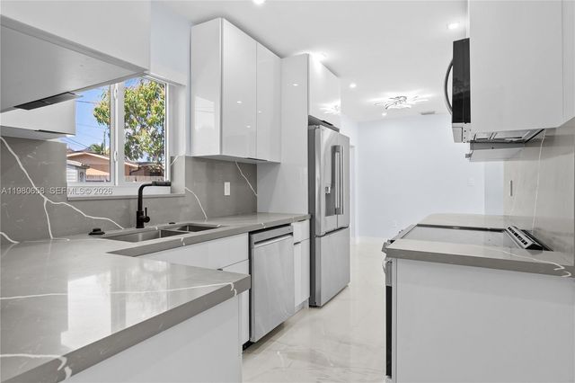 11805 SW 185th St, Miami, FL 33177