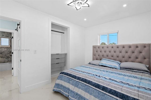 11805 SW 185th St, Miami, FL 33177