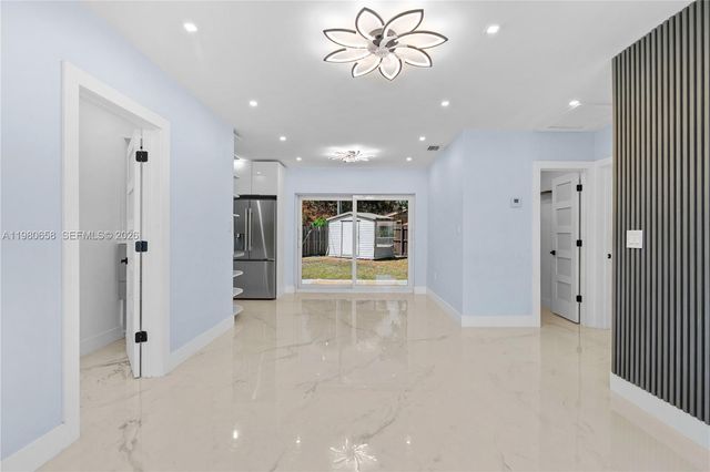 11805 SW 185th St, Miami, FL 33177