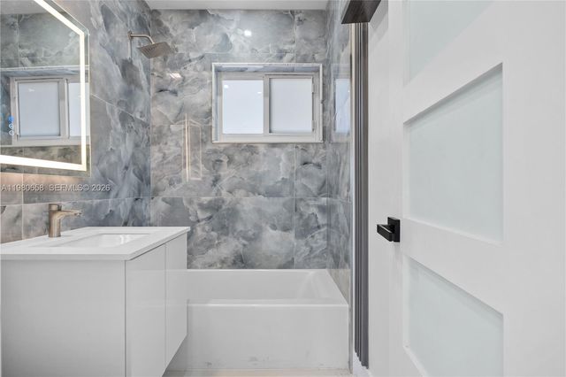 11805 SW 185th St, Miami, FL 33177