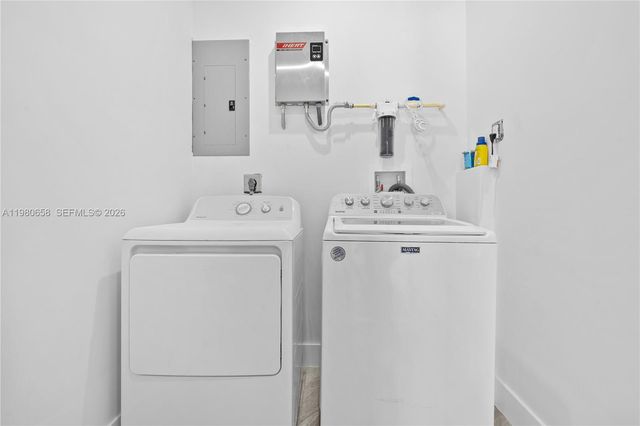 11805 SW 185th St, Miami, FL 33177