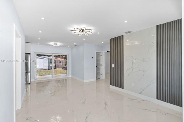 11805 SW 185th St, Miami, FL 33177