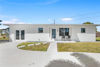 11805 SW 185th St, Miami, FL 33177