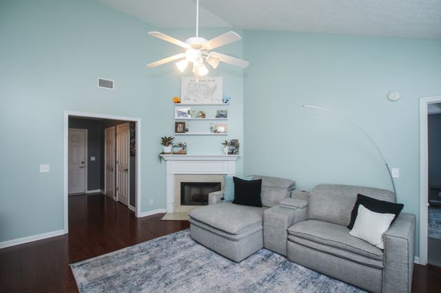 3326 Velvet Ct, Murfreesboro, TN 37128