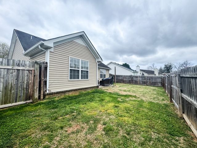 3326 Velvet Ct, Murfreesboro, TN 37128