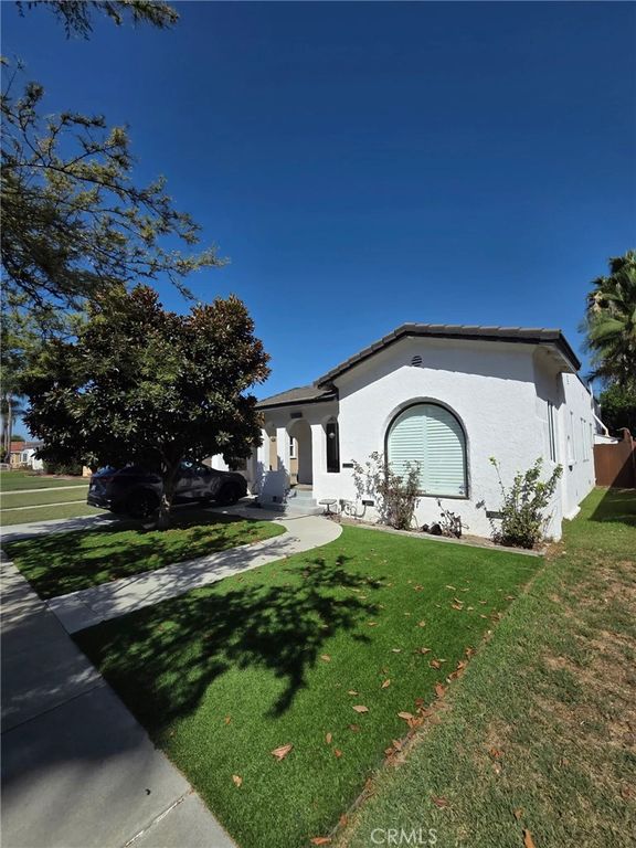 1525 E Poinsettia, Long Beach, CA 90805 — exterior