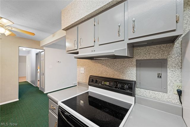 16395 Heather Lane, Middleburg Heights, OH 44130