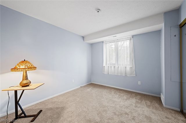 16395 Heather Lane, Middleburg Heights, OH 44130