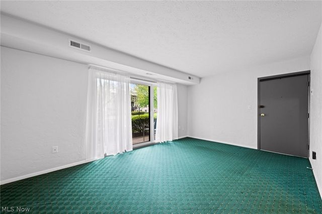 16395 Heather Lane, Middleburg Heights, OH 44130