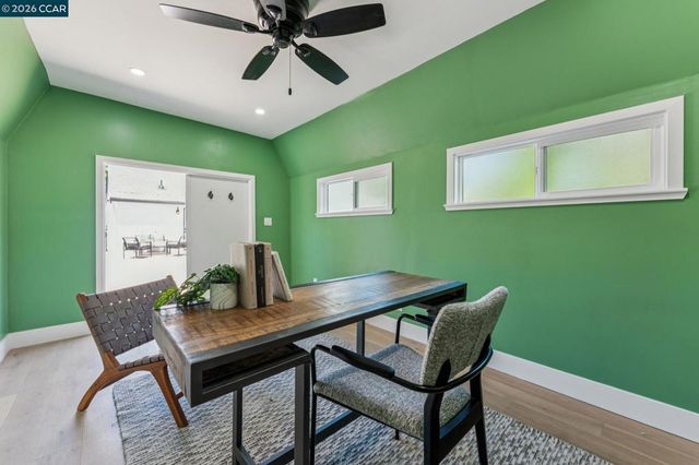 1378 Canterbury Dr, Concord, CA 94521