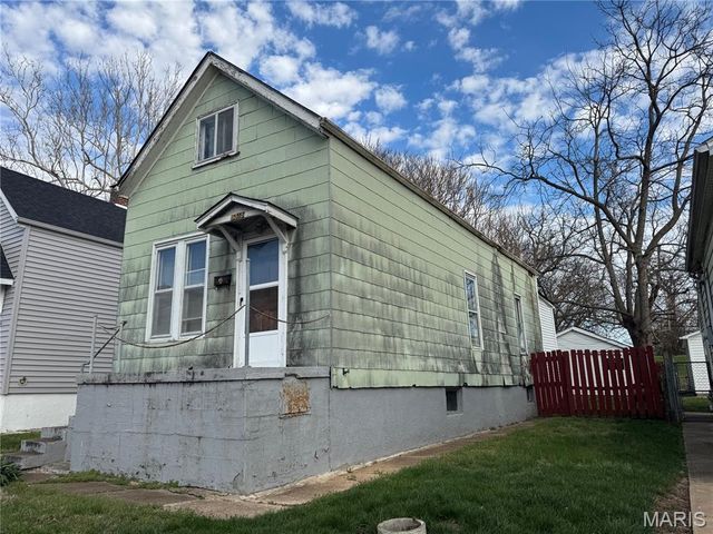 6818 Salzburger Avenue, St Louis, MO 63116