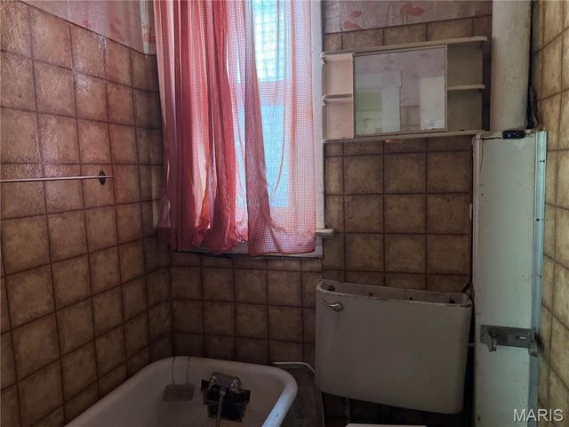 6818 Salzburger Avenue, St Louis, MO 63116