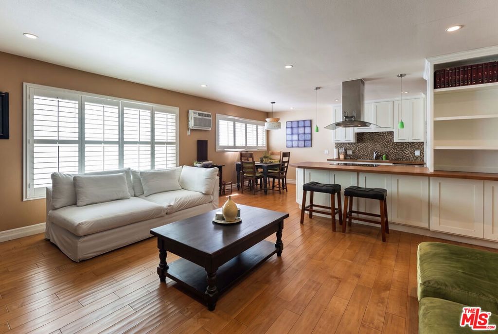 960 Larrabee Street 124, West Hollywood, CA 90069 — photo 2