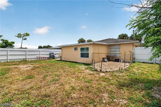 1129 Joel BLVD, Lehigh Acres, FL 33936