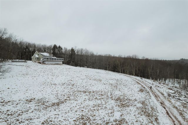 26 Beckys Hill Road, Hurleyville, NY 12747