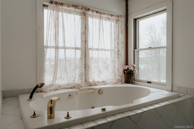 26 Beckys Hill Road, Hurleyville, NY 12747