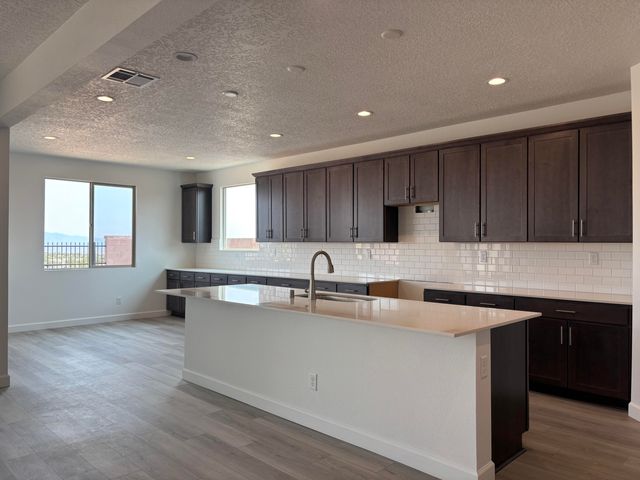 3129 Wolf Tail Loop NE, Rio Rancho, NM 87144