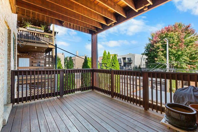 4715 N Beacon Street 2N, Chicago, IL 60640