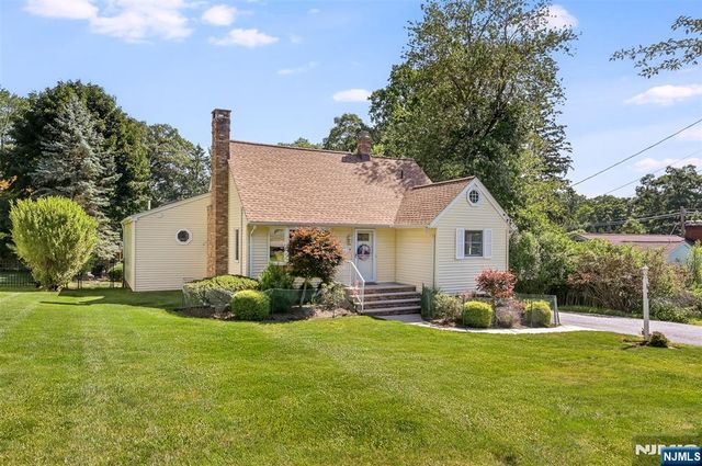 64 Ridge Avenue, Park Ridge, NJ 07656