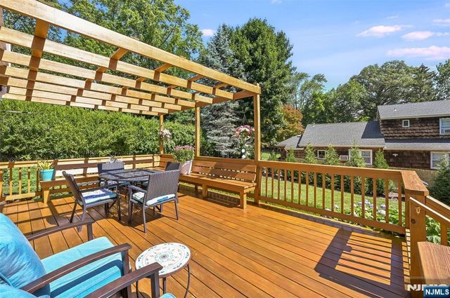 64 Ridge Avenue, Park Ridge, NJ 07656
