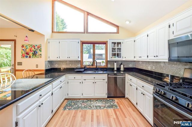 64 Ridge Avenue, Park Ridge, NJ 07656