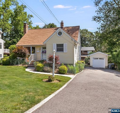 64 Ridge Avenue, Park Ridge, NJ 07656