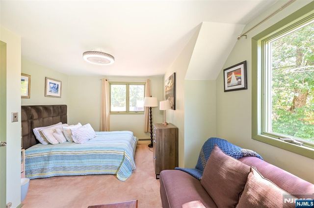 64 Ridge Avenue, Park Ridge, NJ 07656
