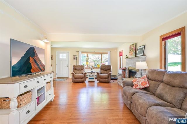 64 Ridge Avenue, Park Ridge, NJ 07656