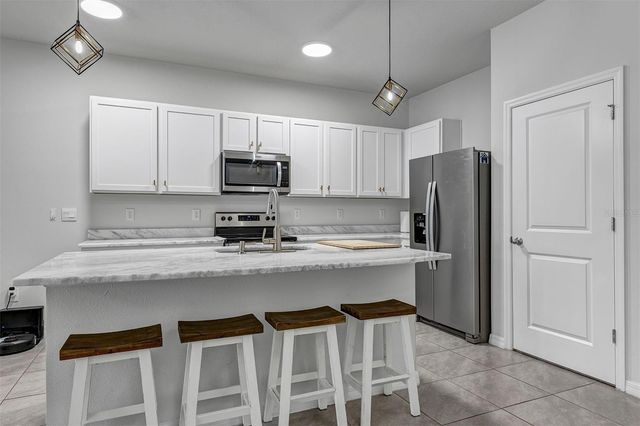 4015 BLUE BANKS LANE, Bradenton, FL 34208