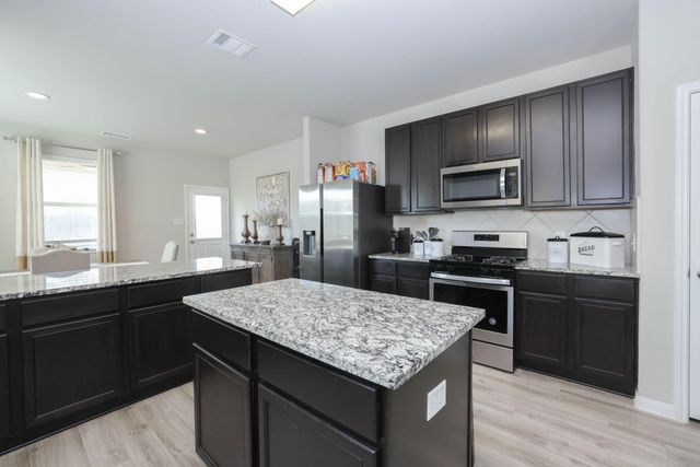 3596 Cannon Drive, Conroe, TX 77301