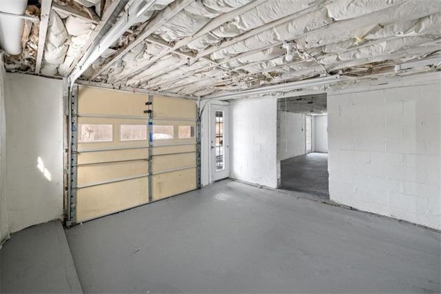 7404 E 56th Terrace, Kansas City, MO 64129