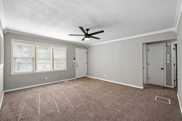 7404 E 56th Terrace, Kansas City, MO 64129