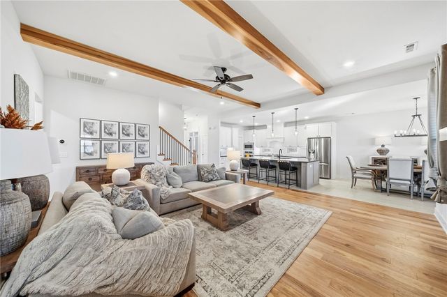 353 Waterfall Lane, Elm Springs, AR 72762