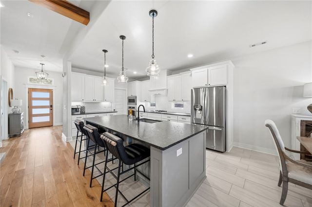 353 Waterfall Lane, Elm Springs, AR 72762