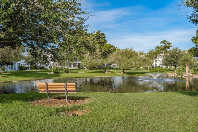 8454 111TH STREET 209, Seminole, FL 33772