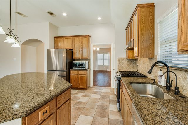 2900 Goodnight Trail, Corinth, TX 76210