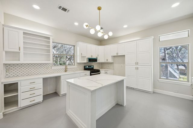 6712 Cumberland Road, Fort Worth, TX 76116