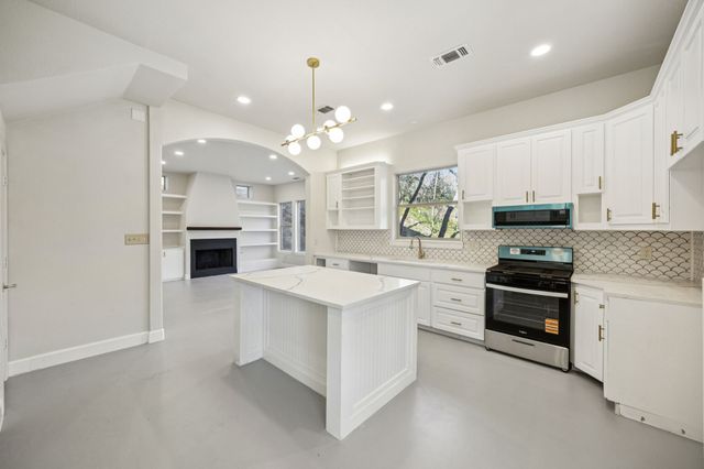 6712 Cumberland Road, Fort Worth, TX 76116