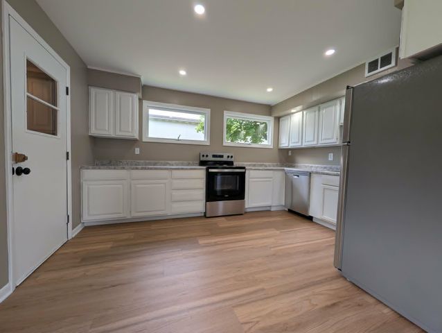 1232 E Superior Street, Alma, MI 48801
