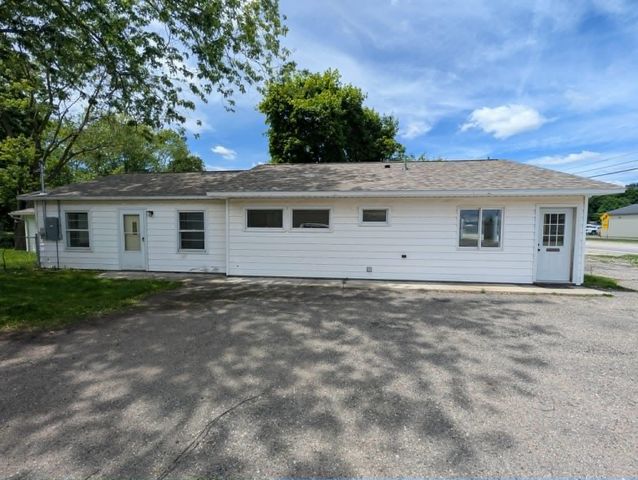 1232 E Superior Street, Alma, MI 48801