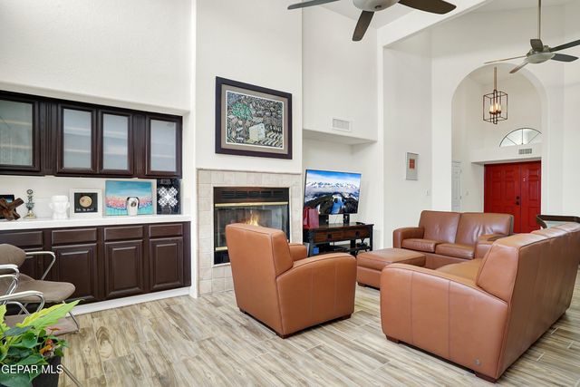 6629 ISLA DEL REY Drive, El Paso, TX 79912