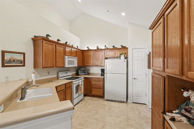 36154 Abbey Drive, Westland, MI 48185