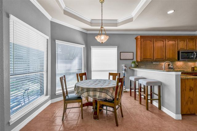 105 Thyme Trail, Lake Jackson, TX 77566