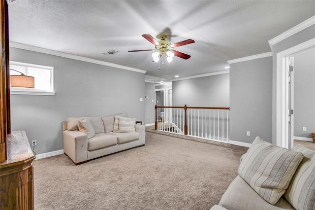 105 Thyme Trail, Lake Jackson, TX 77566
